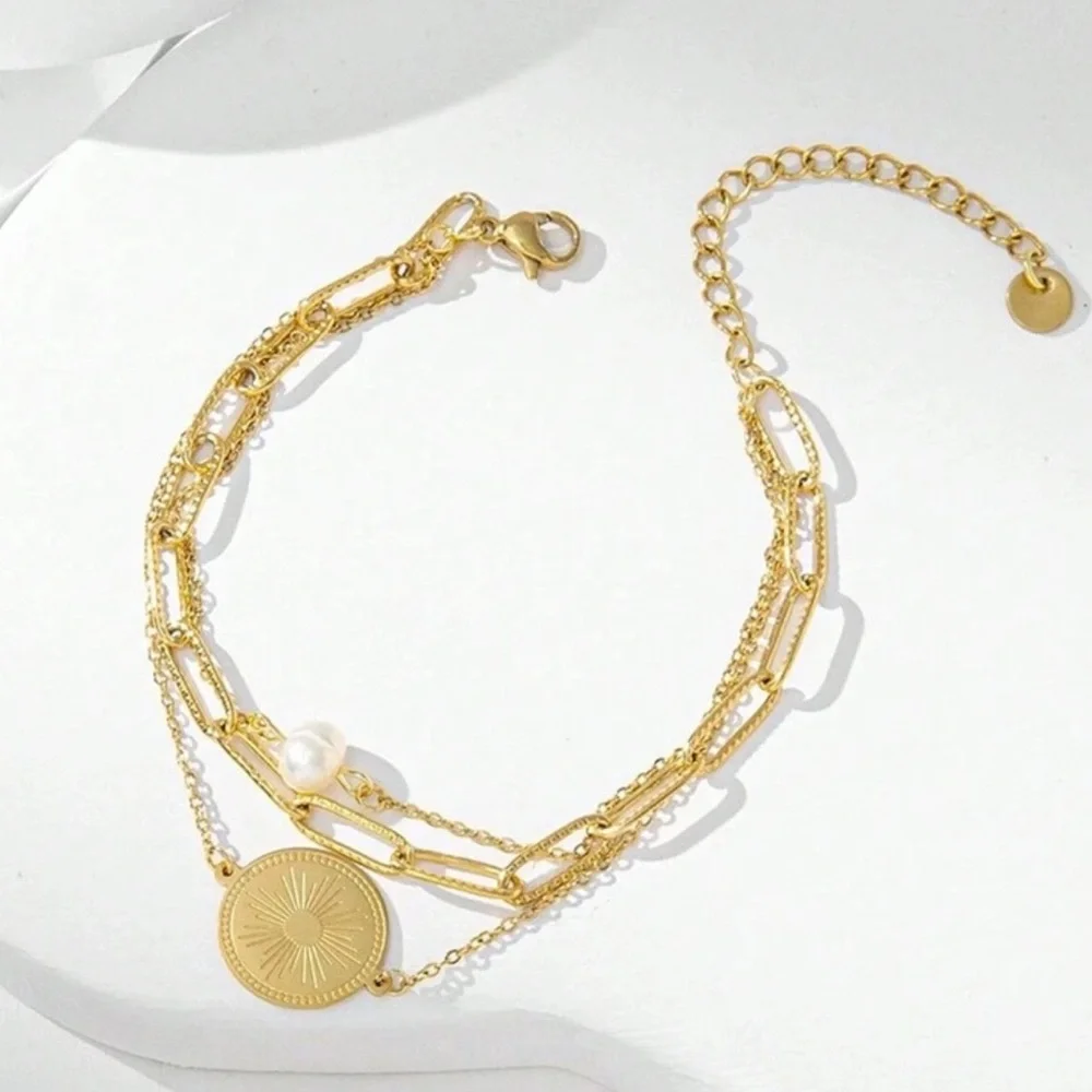 Gold plated stainless steel layered sun bracelet - Picture 2 of 4